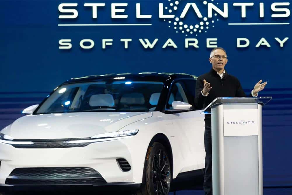 https://autogreeknews.gr/wp-content/uploads/2022/02/stellantis-ev.jpg
