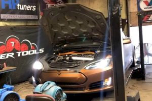 v8 powered tesla model s