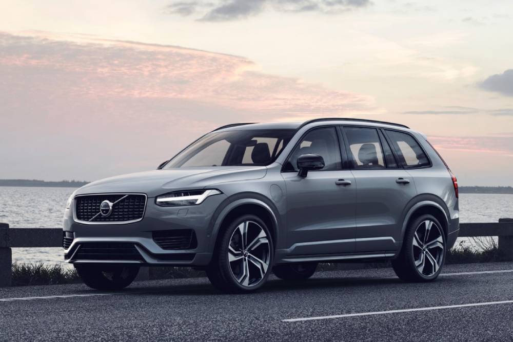 Volvo: «Έχει ακόμα “ψωμί” το XC90»