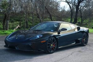 world’s first manual ferrari 430 scuderia (7)