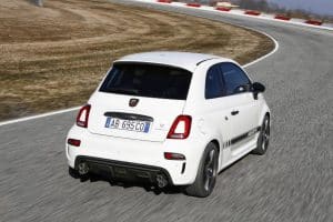 2022-Abarth-695-Competizione-4