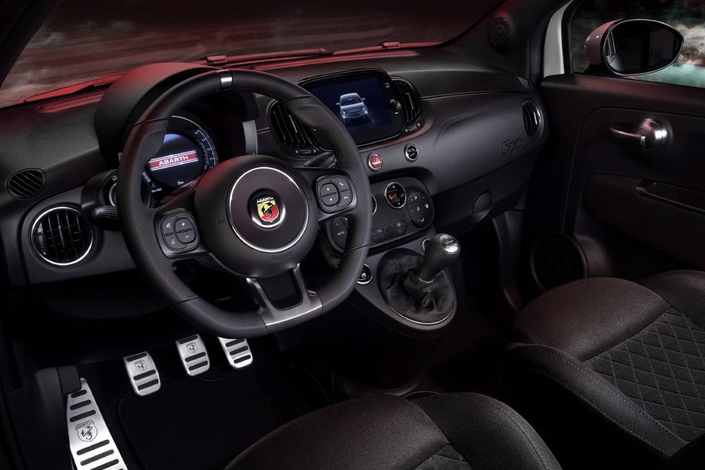 https://autogreeknews.gr/wp-content/uploads/2022/03/2022-Abarth-F595.jpg