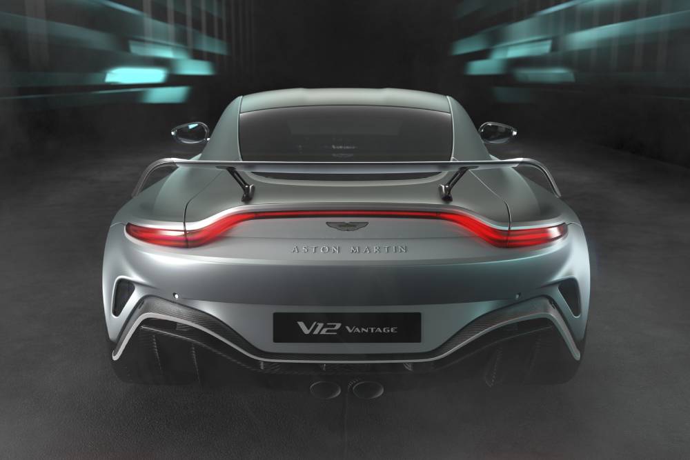 https://autogreeknews.gr/wp-content/uploads/2022/03/2022-Aston-Martin-V12-Vantage-3.jpg