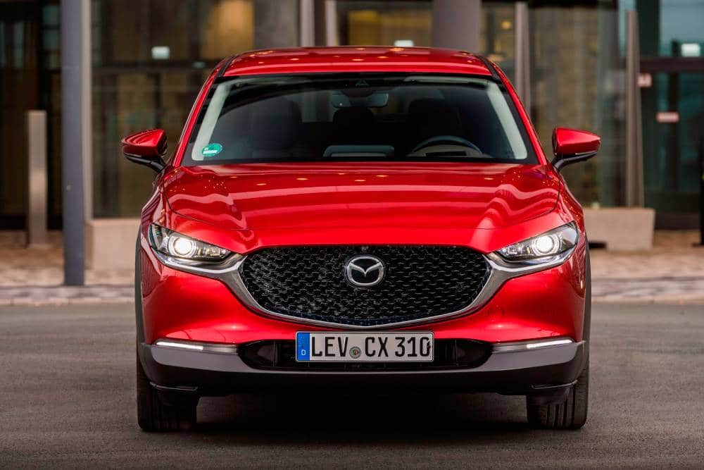 https://autogreeknews.gr/wp-content/uploads/2022/03/2022-mazda-cx-30-soul-red-crystal-exterior-024.jpg