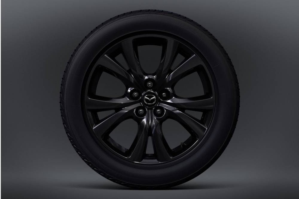https://autogreeknews.gr/wp-content/uploads/2022/03/2022_mazda_cx-30_global_det_3_wheel_18in_black_metallic.jpg