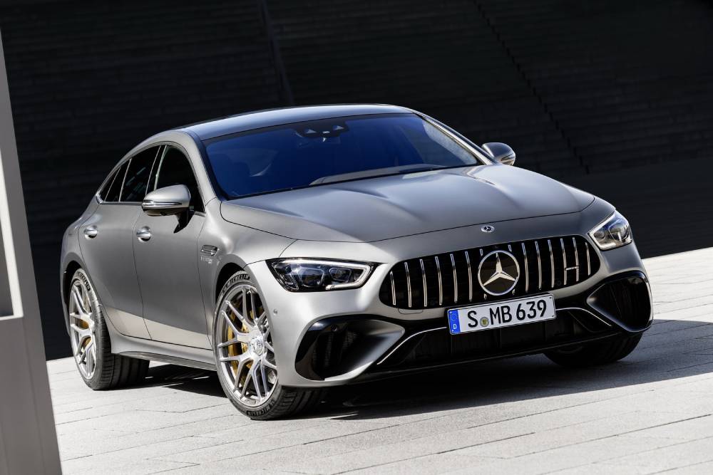 https://autogreeknews.gr/wp-content/uploads/2022/03/2023-Mercedes-AMG-GT-4-9.jpg