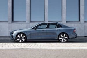 2023-Volvo-S60-Recharge-T8-6