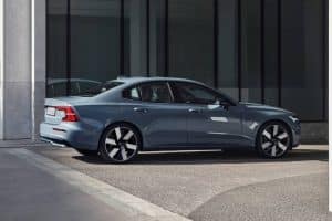 2023-Volvo-S60-Recharge-T8-8