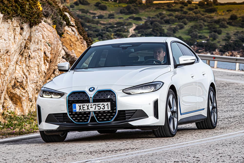 https://autogreeknews.gr/wp-content/uploads/2022/03/BMW-i4-2.jpg