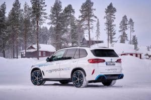 BMW-iX5-Hydrogen-30