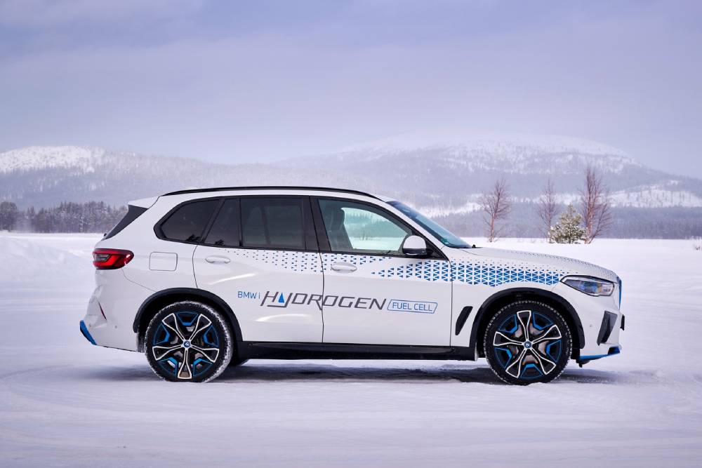 https://autogreeknews.gr/wp-content/uploads/2022/03/BMW-iX5-Hydrogen-31.jpg