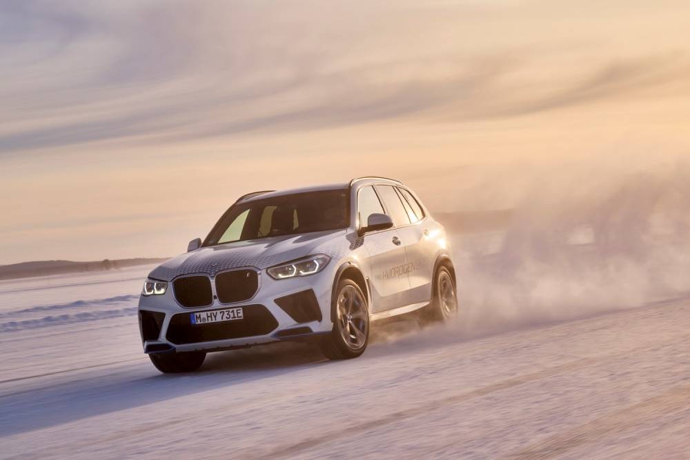 https://autogreeknews.gr/wp-content/uploads/2022/03/BMW-iX5-Hydrogen-36.jpg