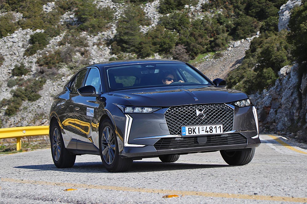 https://autogreeknews.gr/wp-content/uploads/2022/03/DS4-1.5-BlueHDi-130-5.jpg