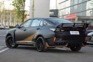 Dongfeng-Aeolus-Yixuan-MAX-Dark-Night-Edge-Edition (2)