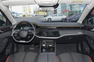 Dongfeng-Aeolus-Yixuan-MAX-Dark-Night-Edge-Edition (3)