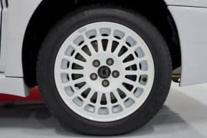 Lancia_Delta_Integrale_Martini_5_Evoluzione_1992_n (2)