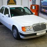 Mercedes-200E-1990-(10)