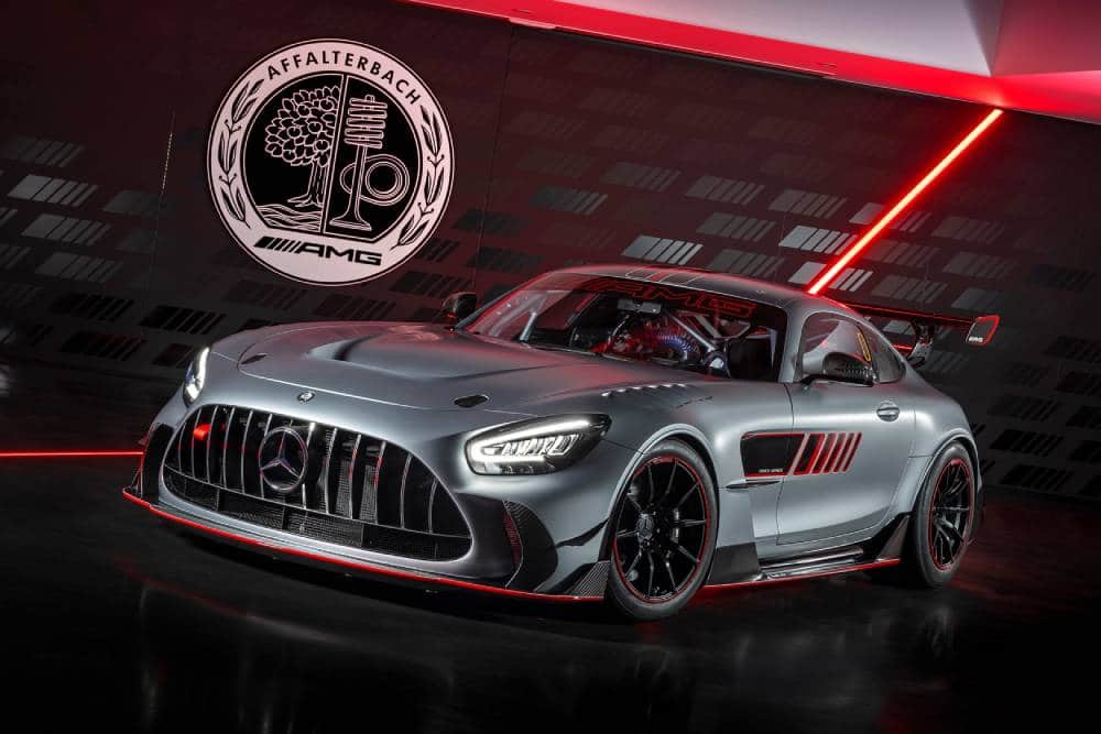 Ανελέητη Mercedes-AMG GT Track Series 744 PS