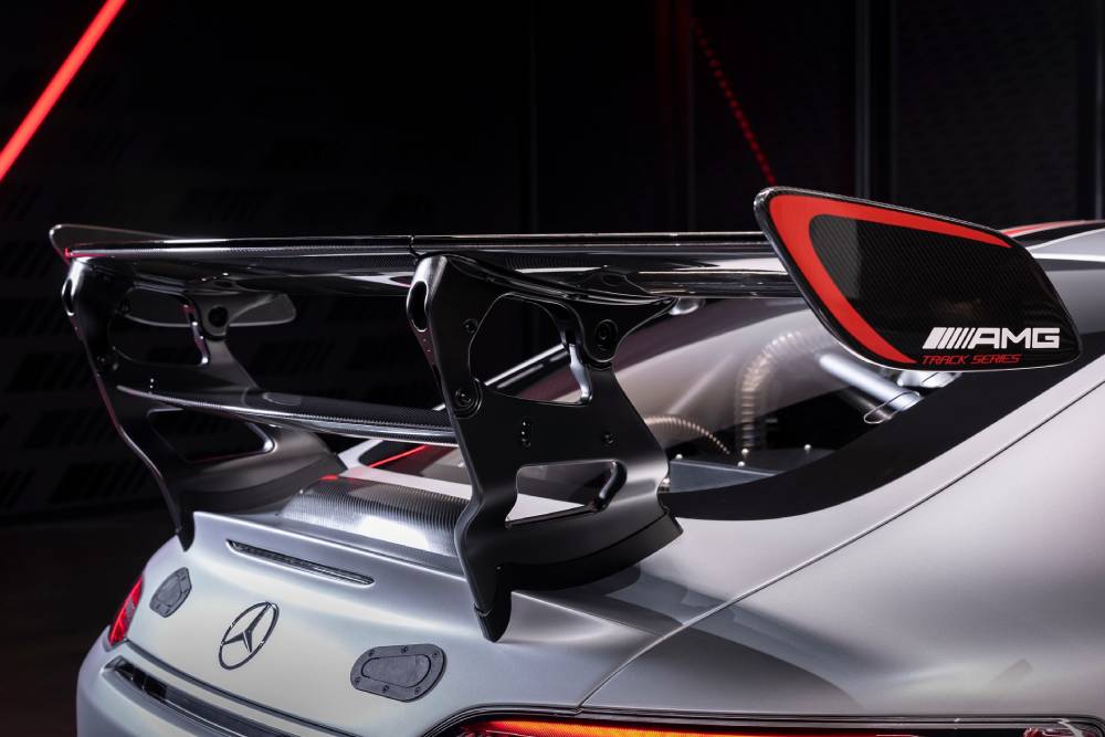https://autogreeknews.gr/wp-content/uploads/2022/03/Mercedes-AMG-GT-Track-Series-11.jpg
