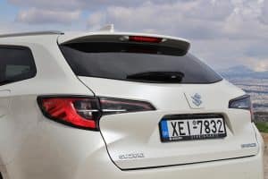 Suzuki Swace 1.8 Hybrid (10)