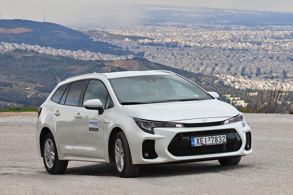 https://autogreeknews.gr/wp-content/uploads/2022/03/Suzuki-Swace-1.8-Hybrid-2.jpg