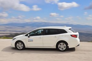 Suzuki Swace 1.8 Hybrid (4)