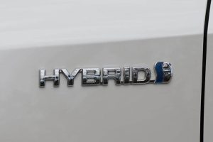 Suzuki Swace 1.8 Hybrid (8)