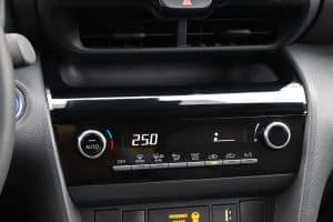 Toyota-Yaris-Cross-Hybrid-(24)