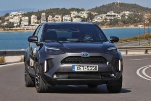 Toyota-Yaris-Cross-Hybrid-(7)