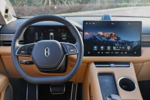 aito-m5-interior (1)