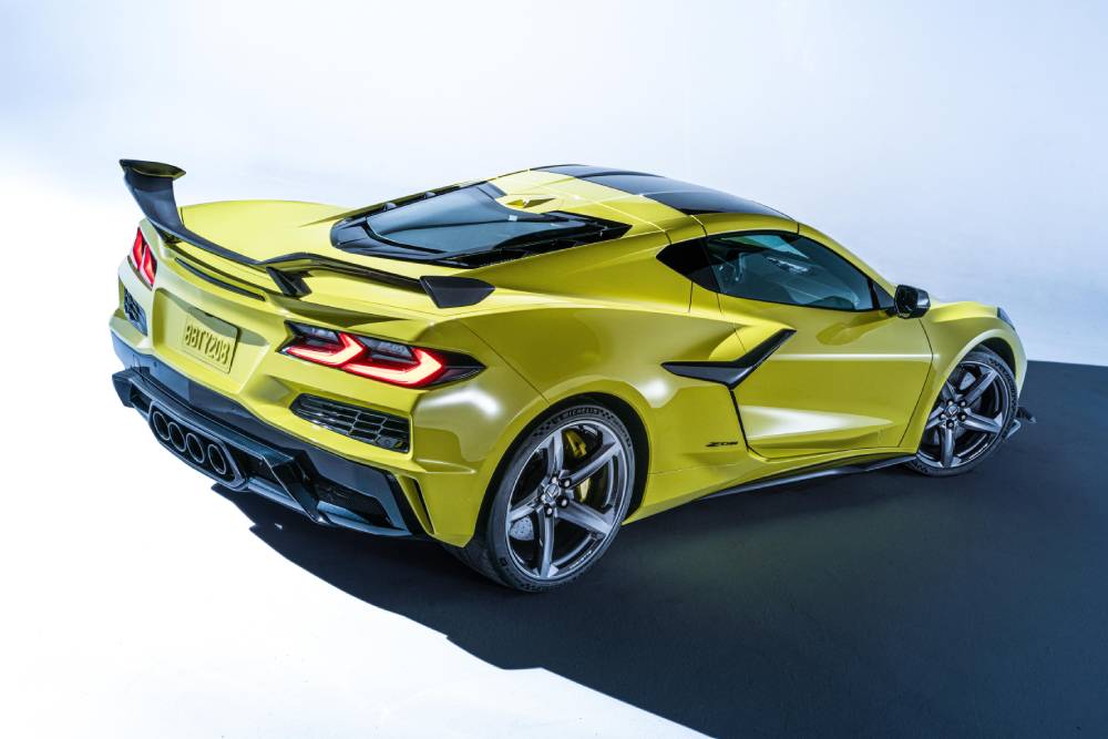 https://autogreeknews.gr/wp-content/uploads/2022/03/chevrolet_corvette_z06_618.jpg