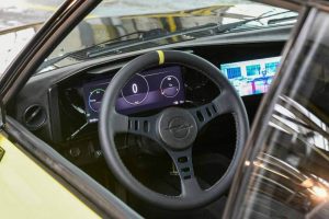 opel-manta-gse-elektromod-erste-sitzprobe (4)