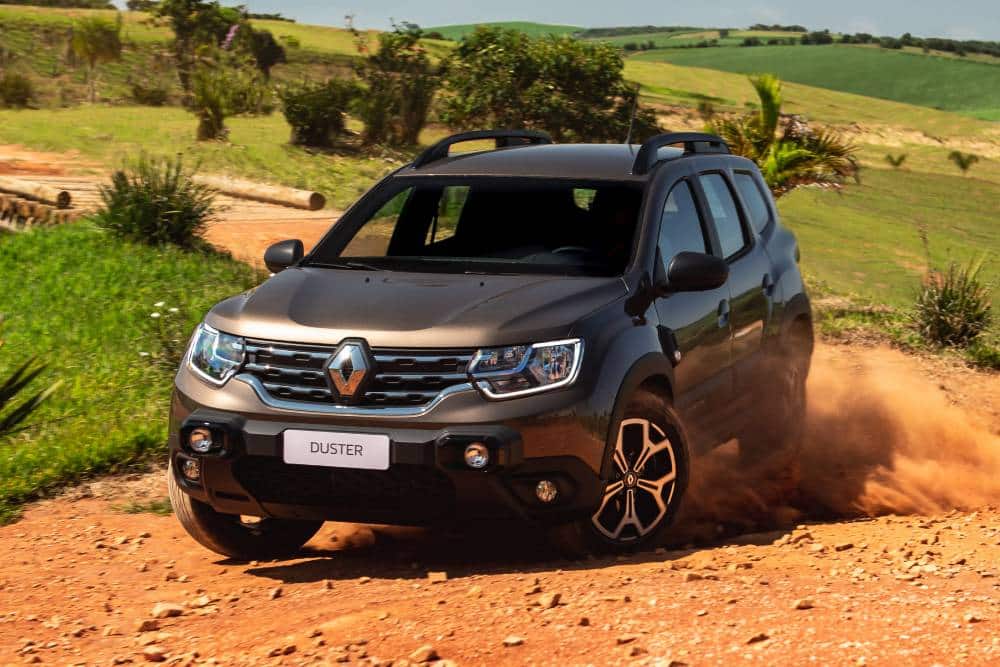 Η Renault δεν εγκαταλείπει τη Ρωσία