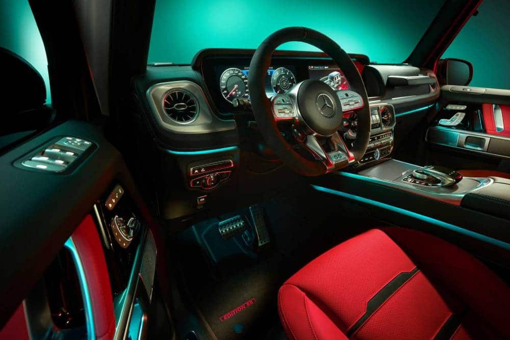 https://autogreeknews.gr/wp-content/uploads/2022/03/special-edition-mercedes-amg-g63-edition-55-interi.jpg