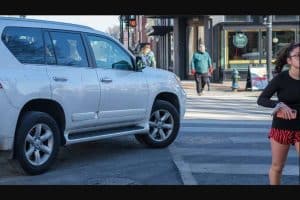 suv pedestrian intersection (1)