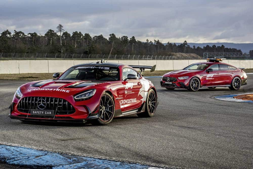 https://autogreeknews.gr/wp-content/uploads/2022/03/these-are-the-2022-formula-1-mercedes-amg-official-21.jpg