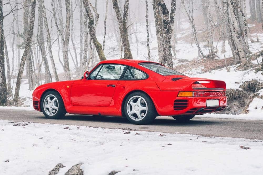 https://autogreeknews.gr/wp-content/uploads/2022/04/1988-Porsche-959-2.jpg