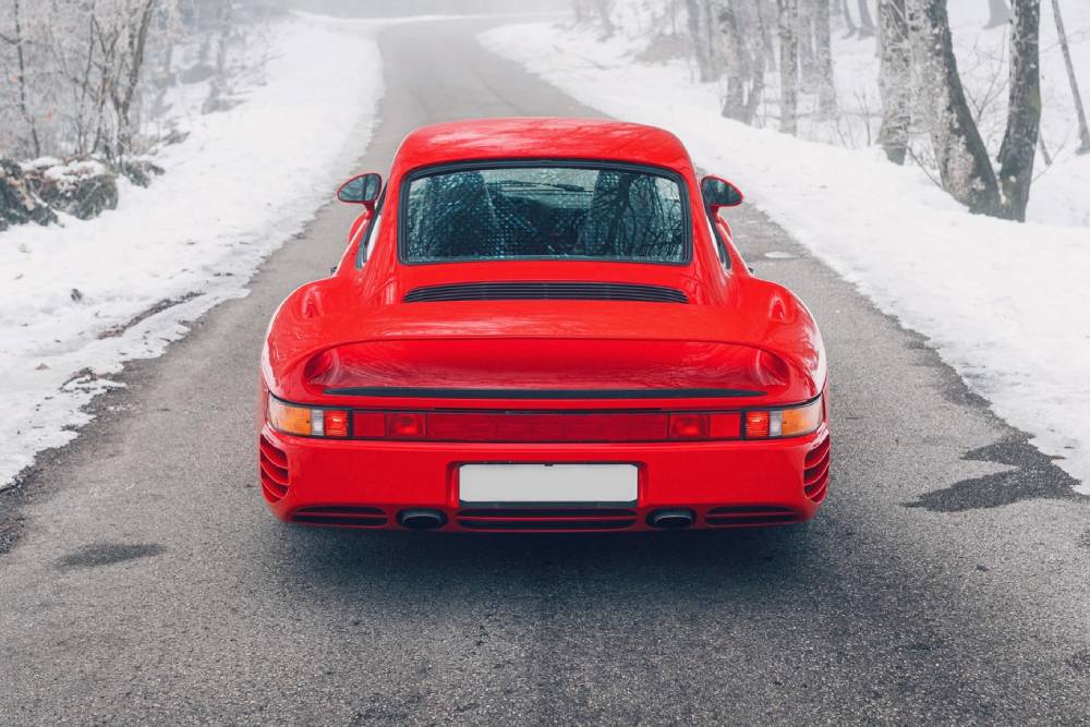 https://autogreeknews.gr/wp-content/uploads/2022/04/1988-Porsche-959-8.jpg