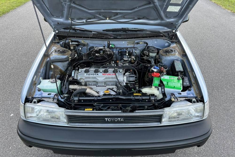 https://autogreeknews.gr/wp-content/uploads/2022/04/1988_toyota_corolla_IMG_7274-1-scaled-1.jpg