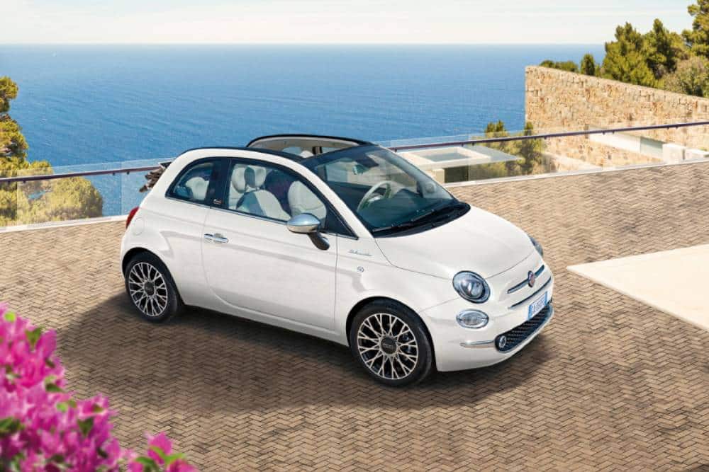 https://autogreeknews.gr/wp-content/uploads/2022/04/2022-Fiat-500-Hybrid-Dolcevita-1.jpg