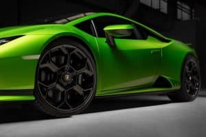 2022-Lamborghini-Huracan-Tecnica-00020