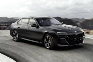 2023-BMW-760i-xDrive-1