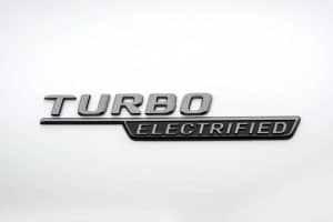 2023-Mercedes-AMG-C43-5