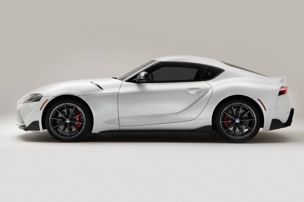 https://autogreeknews.gr/wp-content/uploads/2022/04/2023-Toyota-Supra-4.jpg