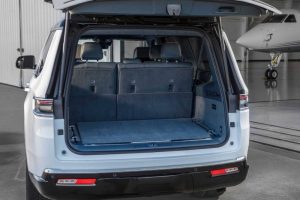 2023-jeep-wagoneer-l-and-grand-wagoneer-l (6)