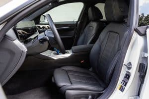 BMW-i4-eDrive40-(12)