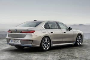 BMW-i7-12