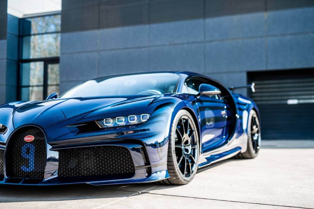 https://autogreeknews.gr/wp-content/uploads/2022/04/Bugatti-Chiron-Vagues-de-Lumiere-6.jpg