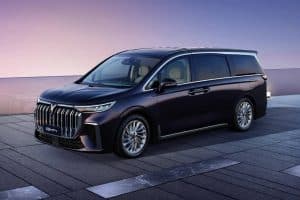 Dongfeng-Voyah-Dreamer-1