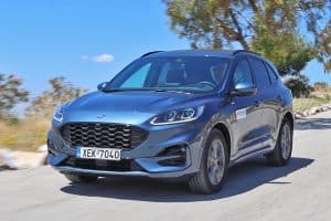 Ford-Kuga-PHEV-(1)